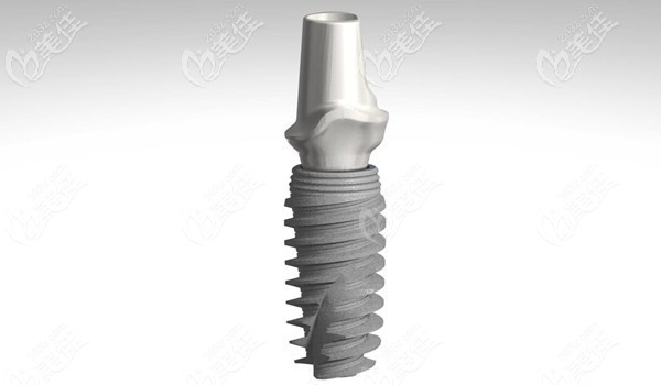 柳州蓝天口腔种植牙价格