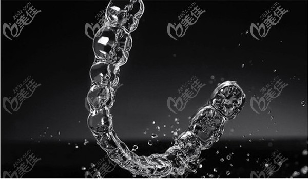 蓝天口腔矫正牙齿多少钱