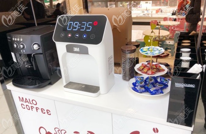 马泷齿科的茶水区