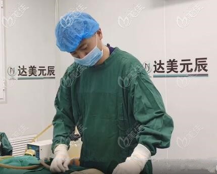 大腿环吸手术过程中