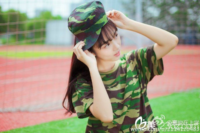 <!--<i data=20240703-sp></i>-->军训女神私照曝光，比奶茶妹妹更清纯！| jiaren.org