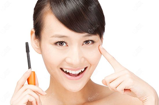 做双眼皮、隆鼻、脂肪移植等综合整形之前