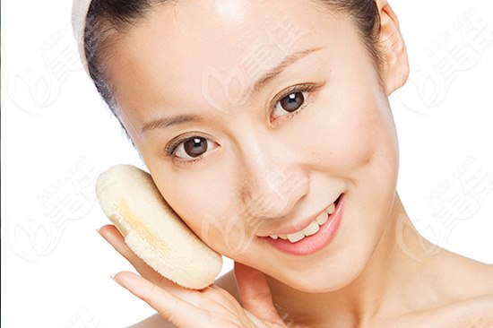 做双眼皮、隆鼻、脂肪移植等综合整形之后