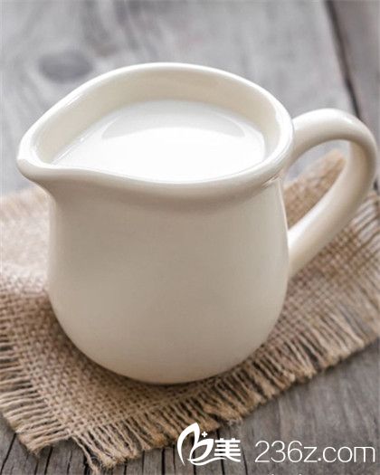 怎样用牛奶美白 婚前高效牛奶美白法