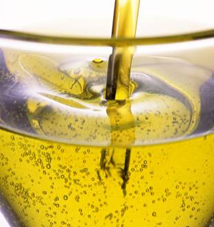 米兰达可儿产后减肥只用椰子油?