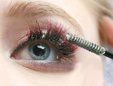 火烈鸟眼妆备忘录 尽显红色迷人魅力