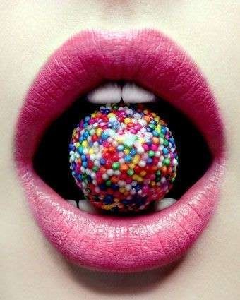 胶原蛋白丰唇 已被玻尿酸取代?