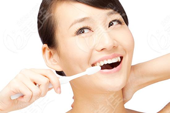 单眼皮不用刀 造型师教你5步打造梦幻大眼