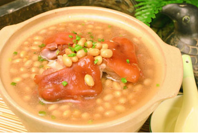 经期食疗 时期治疗痛经又丰胸