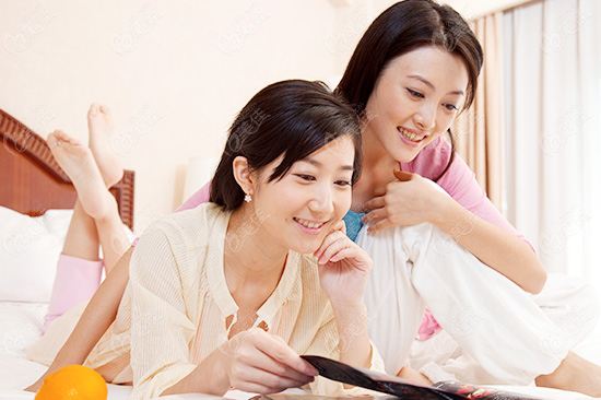 脸颊松弛下垂 9个手法还你紧致美颜