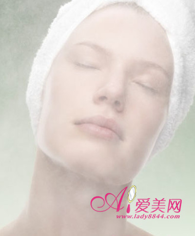 夏季也可用精油 脸部按摩打造小尖脸