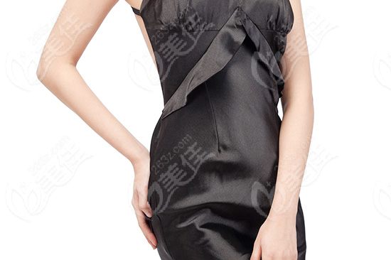 干露露素颜曝光 众女星素颜眼袋雷人