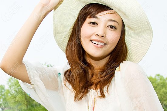 发型与服装完美搭配 帮你渡过时尚每一天